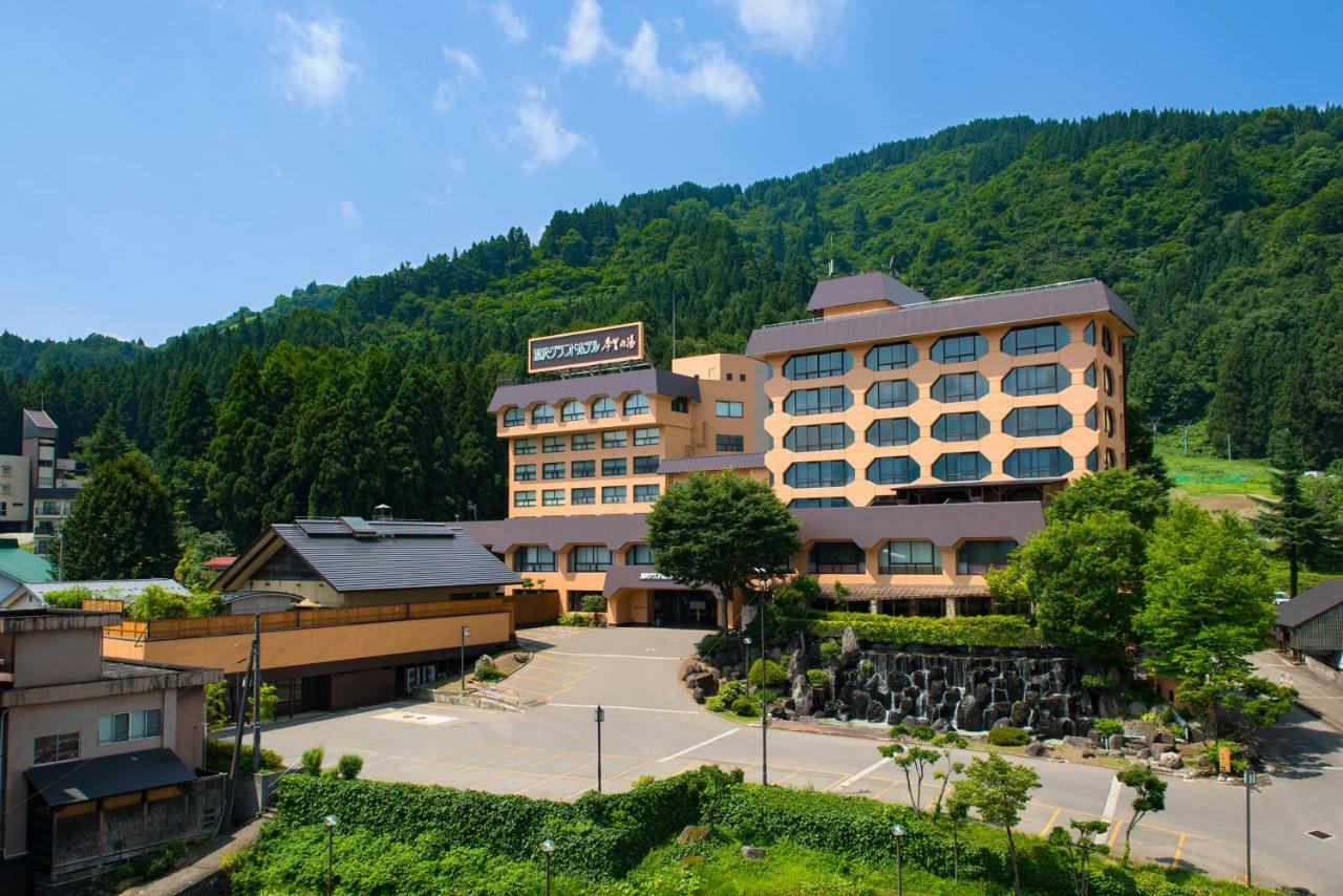 Yuzawa Grand Hotel Exterior photo